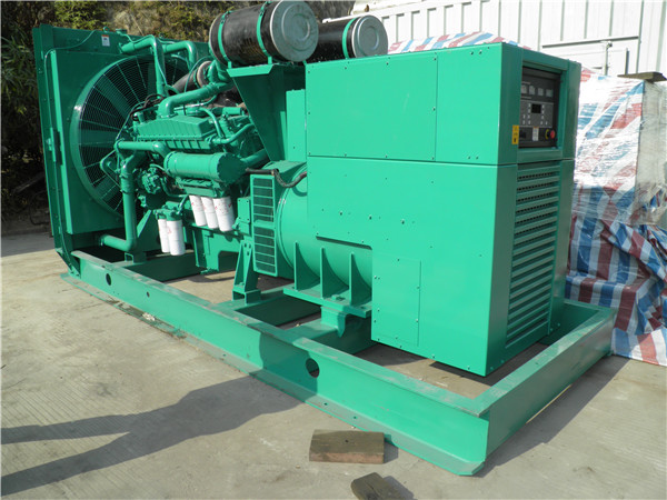 信阳出租发电机 发电机组厂家：柴油发电机组的控制屏的作用是什么？