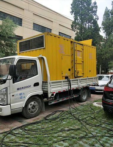 信阳发电车出租-柴油发电机组排烟系统设计要求及其考虑因素