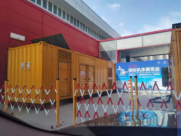 信阳发电车出租-发电机无电压或电压太低怎么办？